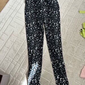 Egreis Leopard Print Women's Pants